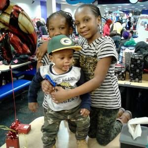 Meet your Posher, Alexis