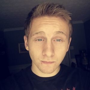 Meet your Posher, Aaron