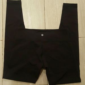 Lululemon Black Wunder Under Leggings Size 10