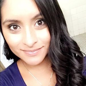 Meet your Posher, Azucena