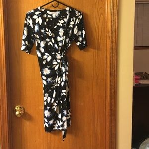 Motherhood Maternity wrap dress