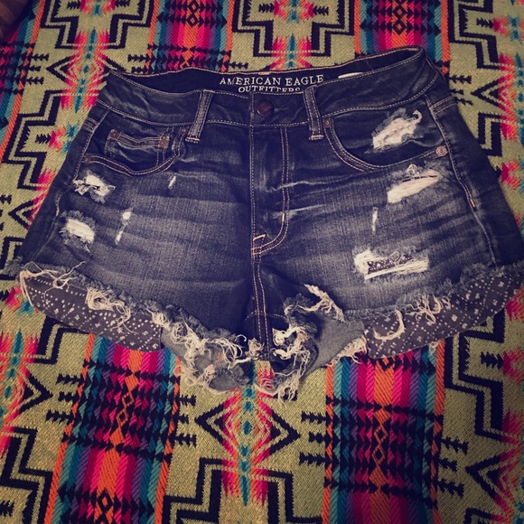 American Eagle Distressed Shorts😍❤