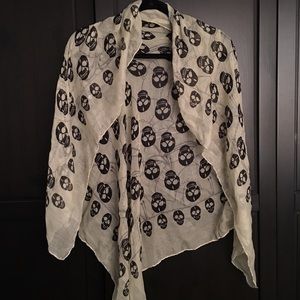 Beautiful and edgy goth skull scarf