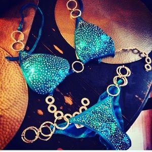 Competition bikini dcup