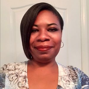 Meet your Posher, Letitia