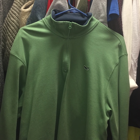 vineyard vines half zip. brand new w/o tags.