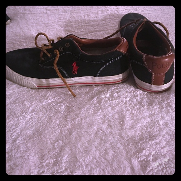 Black summer polo sneakers