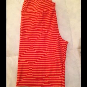 Lularoe Valentine's Day Heart Legging