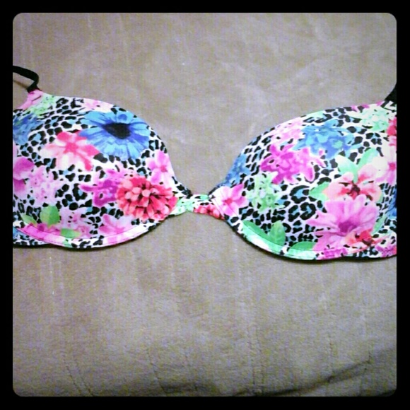 PINK wear everywhere Demi Buste (NEVER BEEN WORN)
