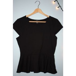 🖤Black Peplum Top