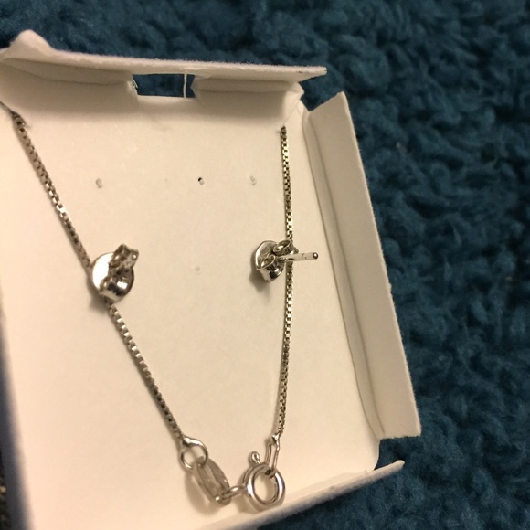 ⭐️RESERVED for @kiabird80⭐️ Set - Picture 4 of 4