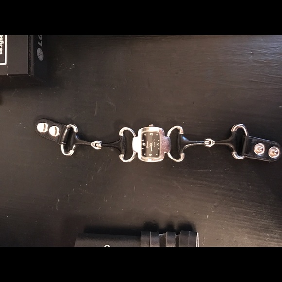 Watch - Picture 2 of 3