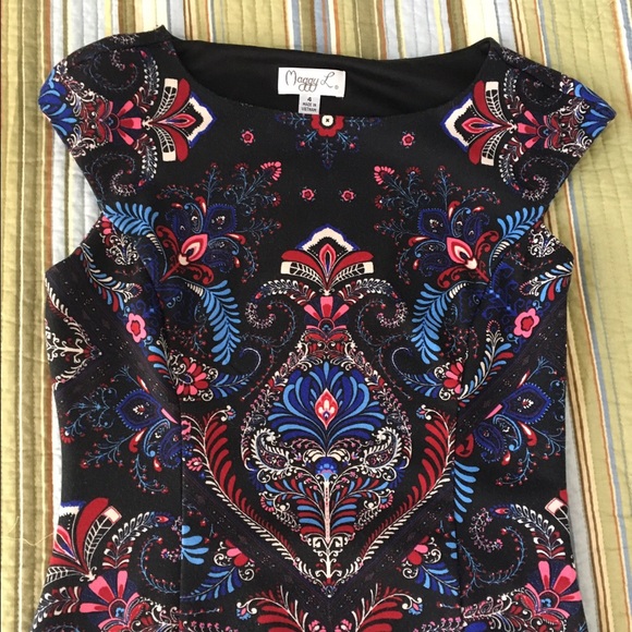 Beautiful Patterned Paisley Sheath Dress