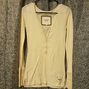 Final Sale Abercrombi & Fitch perfect Sheer Henley