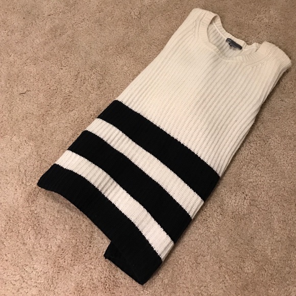 Never worn VINCE wool & cashmere sweater.