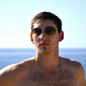 Meet your Posher, Gyula