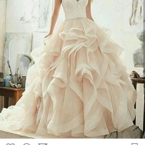 Meet your Posher, Joanne