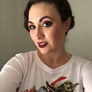 Meet your Posher, Alexis