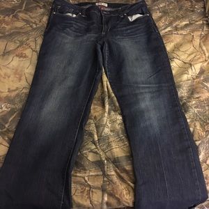Size 17 Regular L.E.I jeans brand new!