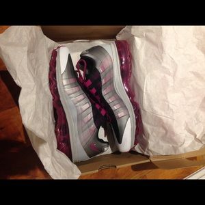Womens Nike Airmax 95...retail price $170