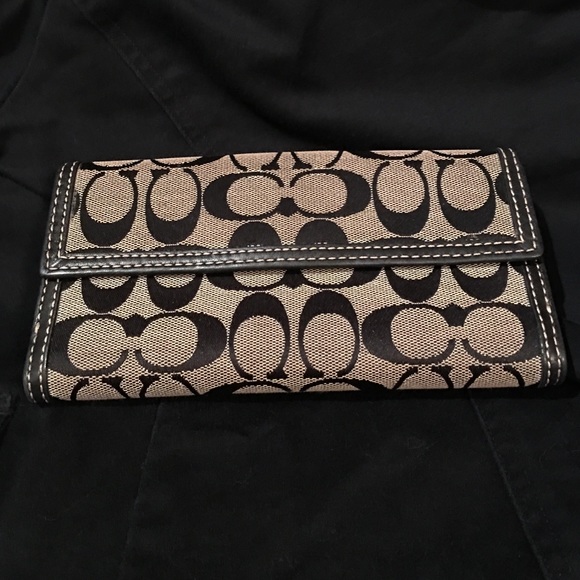Coach signature wallet