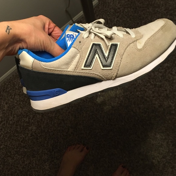 Womens new balance sneakers