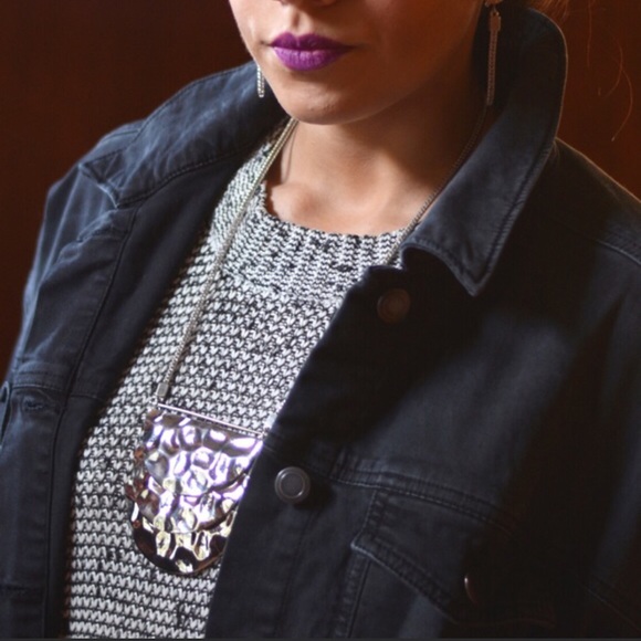 ⚜Artfully Hand-Hammered Half Moon Necklace⚜ - Picture 2 of 5