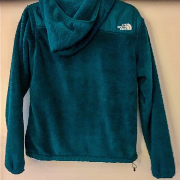 North face Fuzzy jacket! - Picture 2 of 3