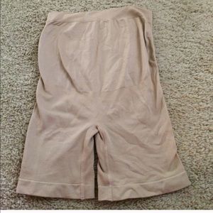 Motherhood maternity short shaper