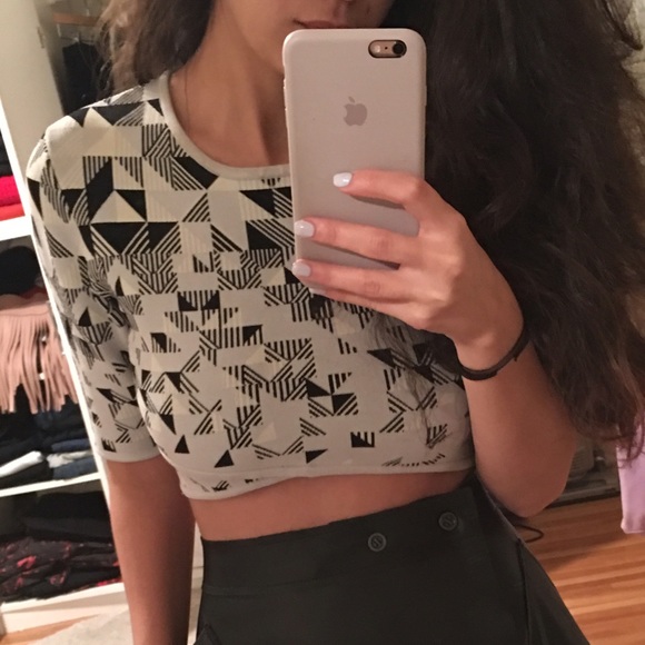 Bcbg Maxazria crop top!!! New!!!