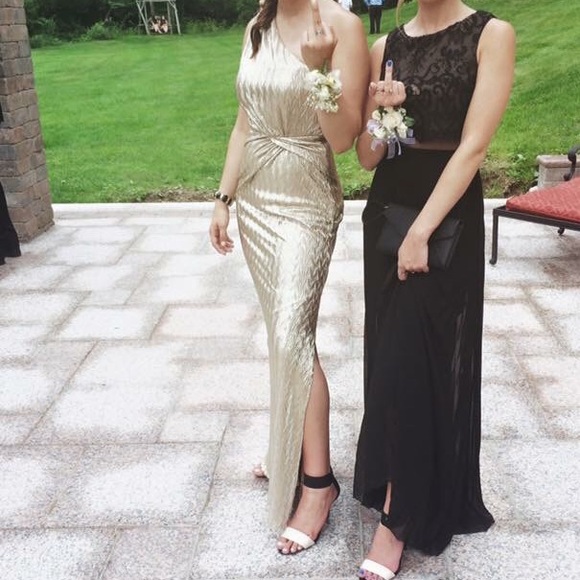 LAUNDRY by Shelli Segal Gold Prom Dress - Picture 3 of 3