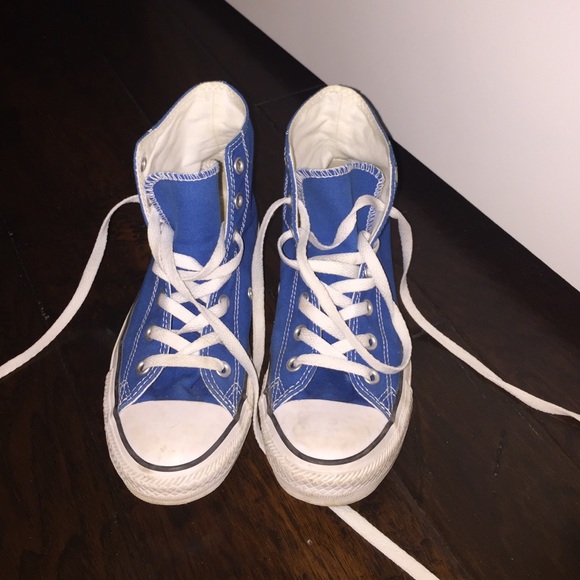 Blue high top converse