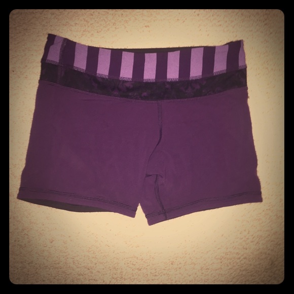 Lululemon Black/Purple reversible spandex shorts