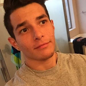 Meet your Posher, Cesar