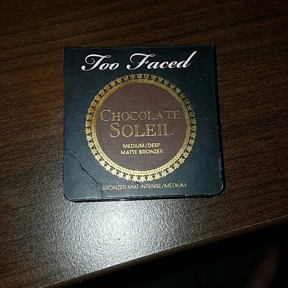 Too faced bronzer