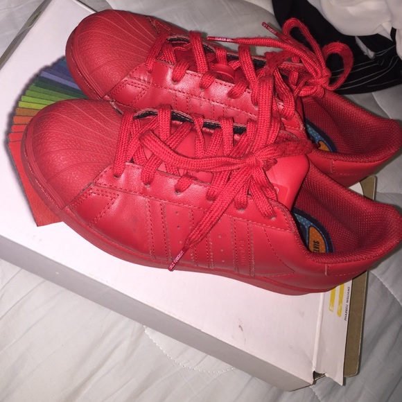 Pharrell Williams x ADIDAS collab 4.5y