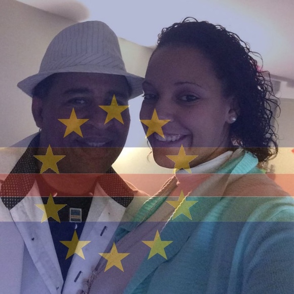 Meet your Posher, Carlota - Picture 1 of 1