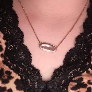 Rose gold Kendra Scott necklace