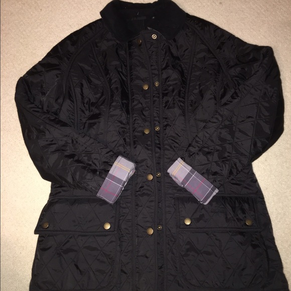 Barbour size 8 US