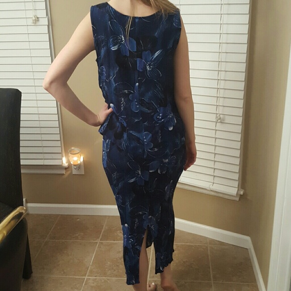 LONG 2 PC LOOK BLACK AND BLUE DRESS SZ M - Picture 2 of 4