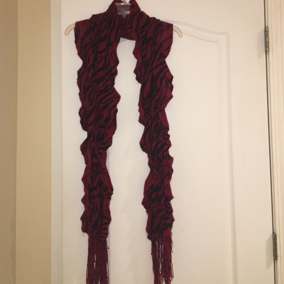 Stretchy scarf with fringes💕final price💕