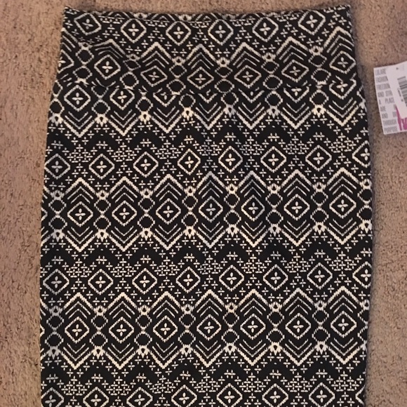 Lularoe Medium Cassie skirt!