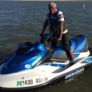 Meet your Posher, Yendry