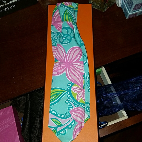 Tie Lili pulitzer new never been used