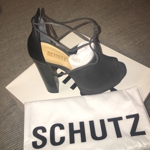 💟SOLD💟 Schutz Platform Heel - Size 8 - Brand New - Picture 3 of 4