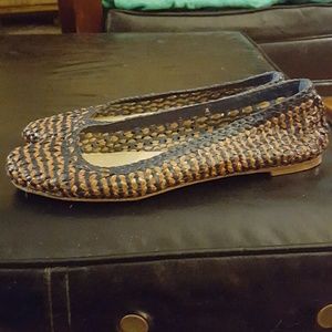 Women's size 8 J.Crew woven flat