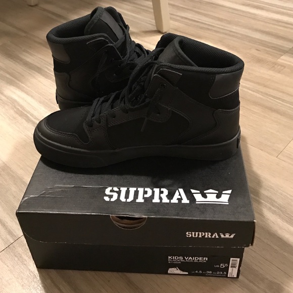 Supra Boys Black on Black Vaider