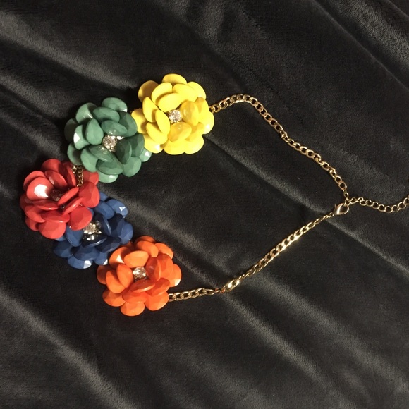 Flower necklace
