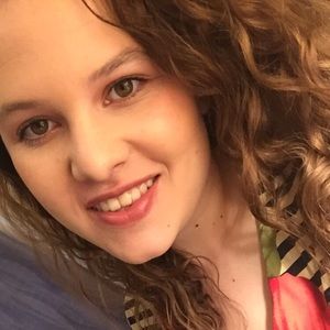 Meet your Posher, Dani