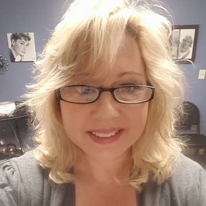 Meet your Posher, Tiffany